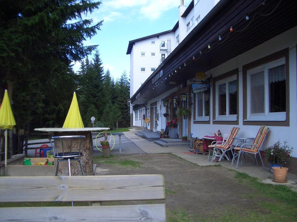 Ferienwohnung Im Haus Edelweiss Трефен Екстериор снимка